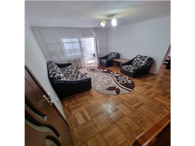 Se inchiriaza apartament 2 camere! Langa Catedrala!